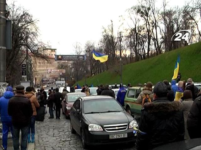 Задержали двух активистов "Дорожного контроля"