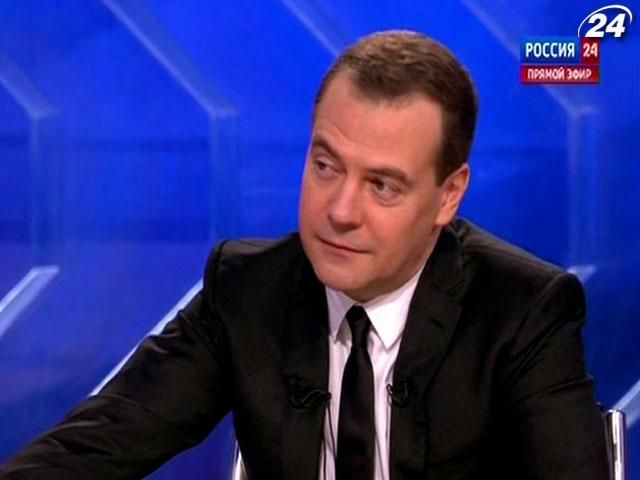 Евромайдан - это эмоциональная реакция на взвешенный выбор власти, - Медведев