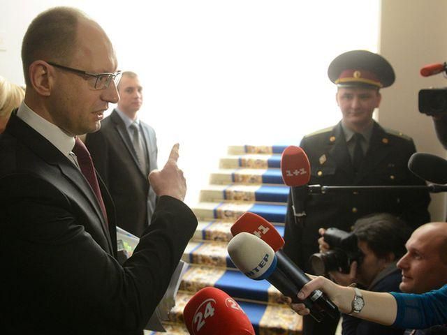 Яценюк говорит, что его вызвали на допрос в ГПУ