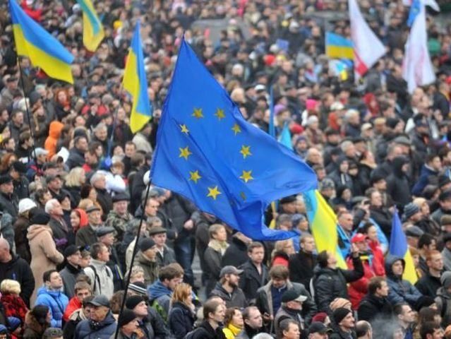 Опозиція попереджає Януковича про нову хвилю протестів через угоди з МС Опозиція попереджає Януковича про нову хвилю протестів через угоди з МС
