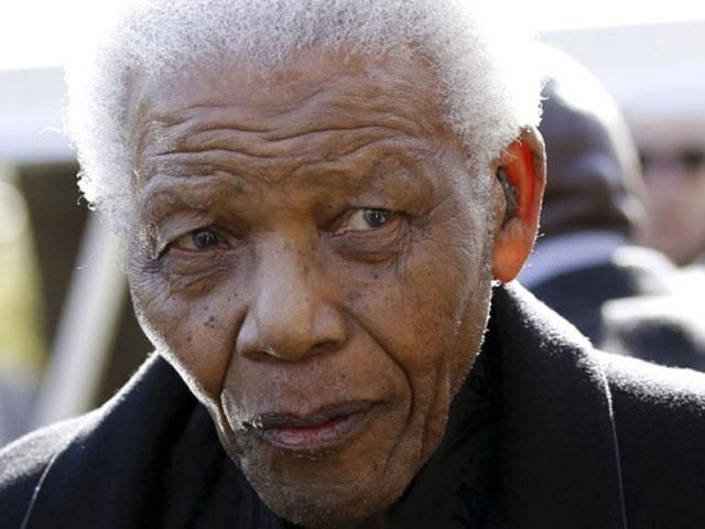 Манделу похоронят 15 декабря