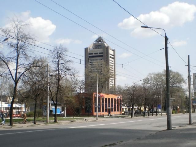 Зйомки у телецентрі скасовані: влада проводить телемарафон (Відео) Зйомки у телецентрі скасовані: влада проводить телемарафон (Відео)