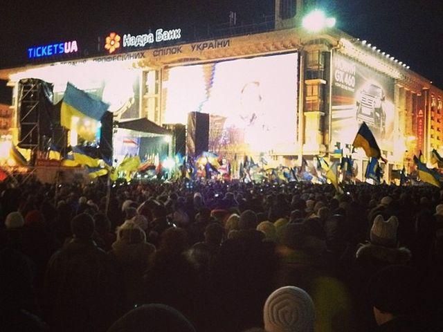 Ви показали, що можна дати відсіч поліцейському свавіллю, — Міхалок на Майдані (Фото) Ви показали, що можна дати відсіч поліцейському свавіллю, — Міхалок на Майдані (Фото)