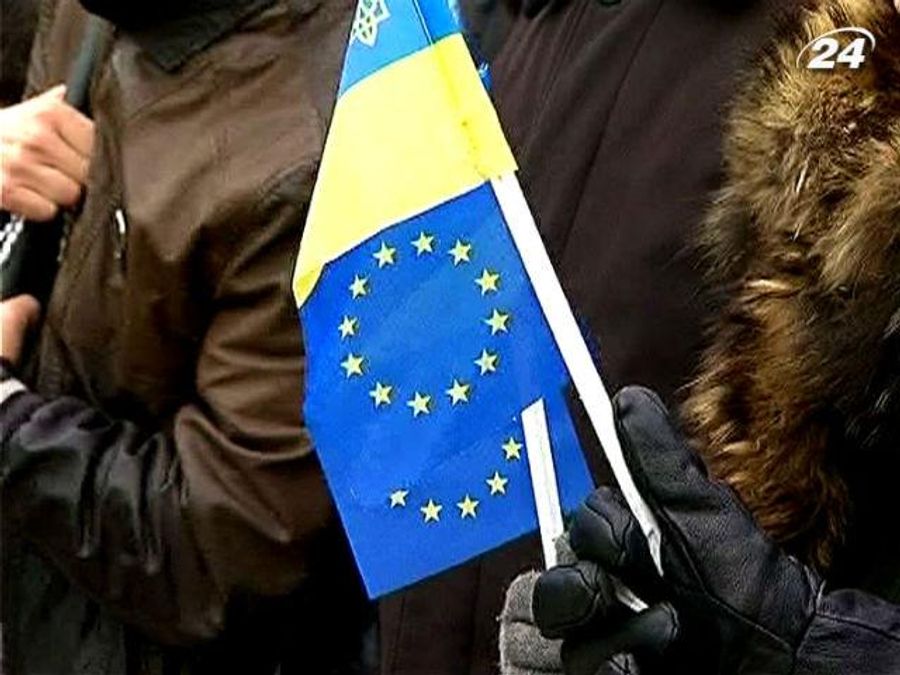 Донеччани вийшли на вулицю, щоб підтримати євроінтеграцію Донеччани вийшли на вулицю, щоб підтримати євроінтеграцію