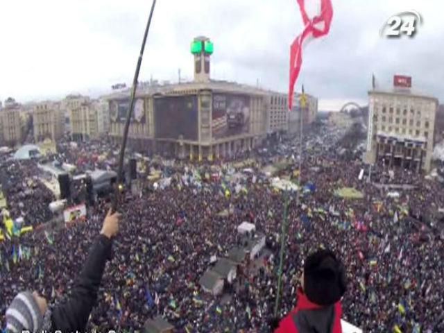 Учасники Народного віче не вмістились на Майдані Учасники Народного віче не вмістились на Майдані