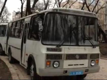 Внутрішні війська виїхали з Василькова для заміни особового складу, - міліція Внутрішні війська виїхали з Василькова для заміни особового складу, - міліція