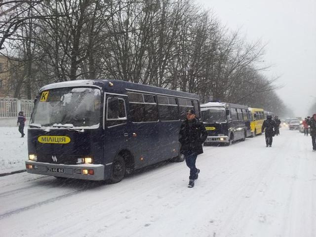 Внутрішні війська, які прорвали блокаду у Василькові, дісталися Хрещатика, - УДАР (Відео)