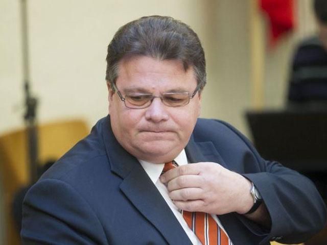 ЕС в очередной раз призывает украинскую власть не применять силу ЕС в очередной раз призывает украинскую власть не применять силу