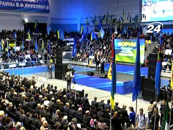 У Луганську на форум депутатів не пустили журналістів