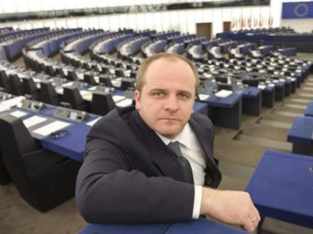 Санкции ЕС против украинских чиновников поставят крест на Соглашении об ассоциации, - евродепут Санкции ЕС против украинских чиновников поставят крест на Соглашении об ассоциации, - евродепут