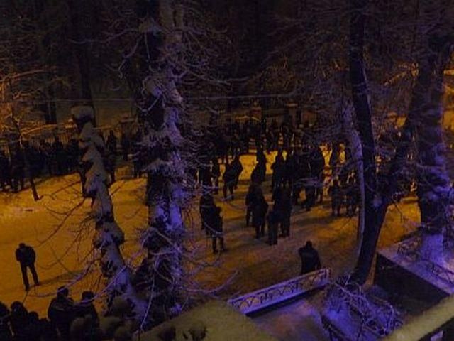 "Беркут" готов штурмовать Шелковичную, - УДАР "Беркут" готов штурмовать Шелковичную, - УДАР