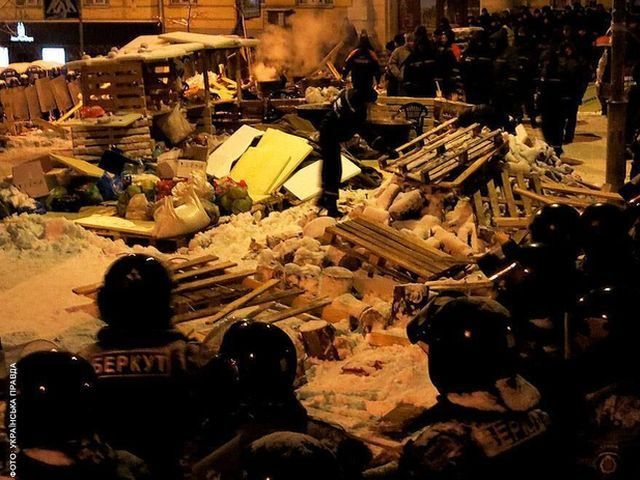 УДАР отдал баррикады без сопротивления (Фото) УДАР отдал баррикады без сопротивления (Фото)