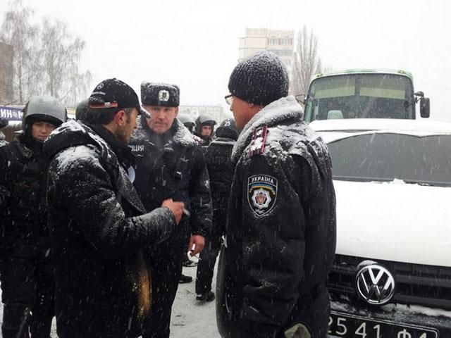 В милиции подтвердили, что из Василькова едут внутренние войска В милиции подтвердили, что из Василькова едут внутренние войска