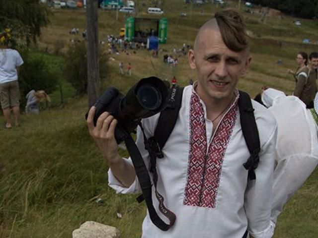 К львовскому фотографу Олегу Панасу не пускают адвоката