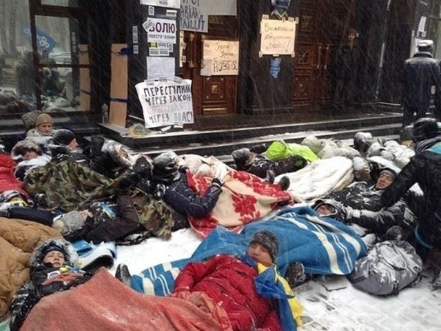 Розгляд справ побитих активістів зірвала прокуратура, – опозиція Розгляд справ побитих активістів зірвала прокуратура, – опозиція