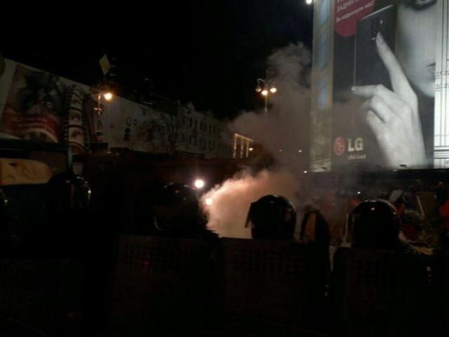 "Беркут" зачищає Майдан - 11 декабря 2013 - Телеканал новин 24 "Беркут" зачищає Майдан - 11 декабря 2013 - Телеканал новин 24