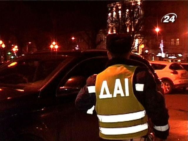 Уже закрыты станции метро Крещатик и Майдан Независимости Уже закрыты станции метро Крещатик и Майдан Независимости