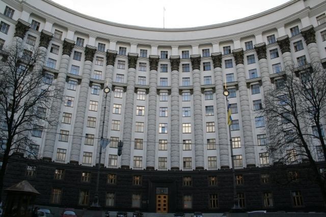 Возле Кабмина группируются бойцы МВД и "титушкы", - СМИ Возле Кабмина группируются бойцы МВД и "титушкы", - СМИ