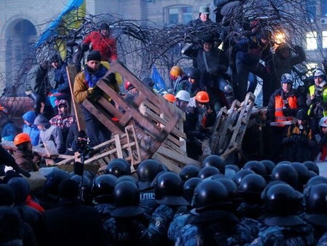 Международная огласка спасет Украину, - польский министр