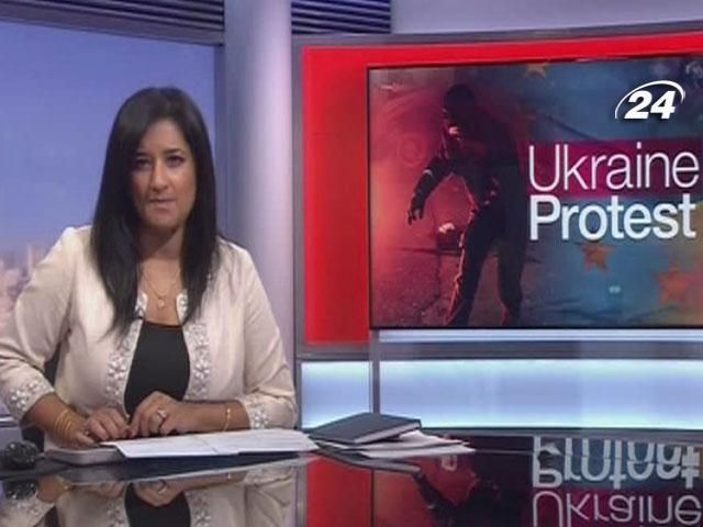 Західні ЗМІ дивуються – чому Майдан почали розганяти під час візиту Ештон Західні ЗМІ дивуються – чому Майдан почали розганяти під час візиту Ештон