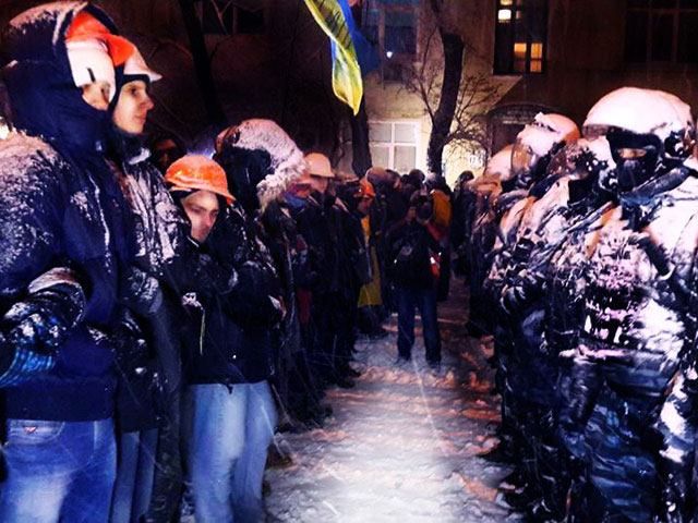 Милиция может продолжить силовой демонтаж баррикад, - МВД Милиция может продолжить силовой демонтаж баррикад, - МВД