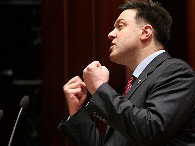 Багато залежить від того, як пройде сьогоднішня ніч, - Тягнибок Багато залежить від того, як пройде сьогоднішня ніч, - Тягнибок