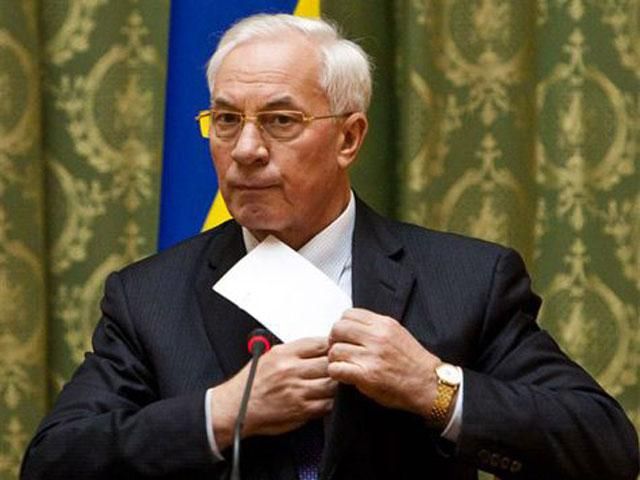 Азаров відволікає увагу вимогами про кредит, - уряд Німеччини