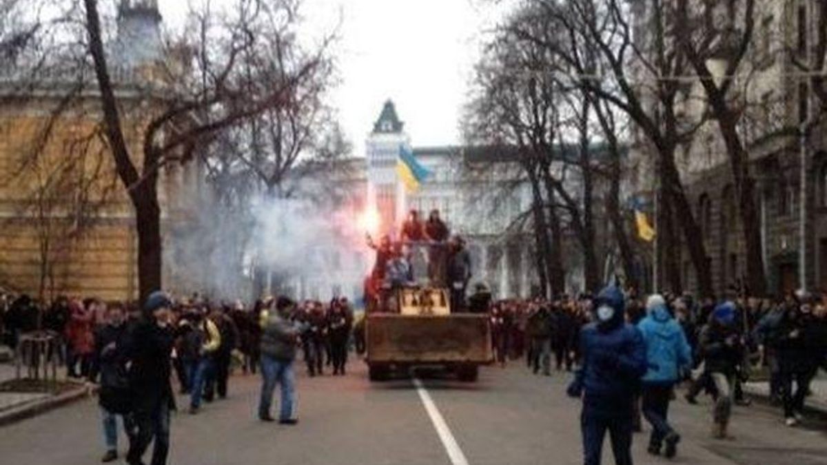 На вихідних у Києві готується масштабне побоїще, — журналіст На вихідних у Києві готується масштабне побоїще, — журналіст