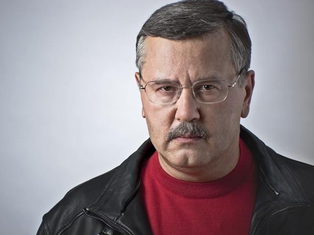 Гриценко призывает мужчин выйти ночью на Майдан Гриценко призывает мужчин выйти ночью на Майдан