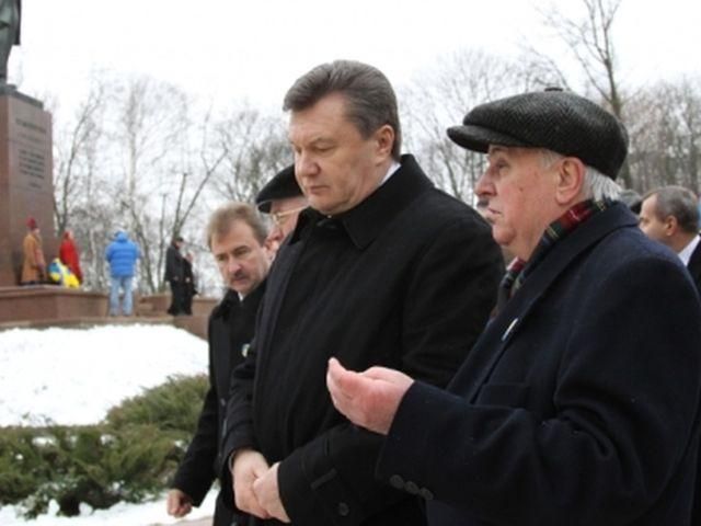 Янукович таки прийде на "круглий стіл" Кравчука
