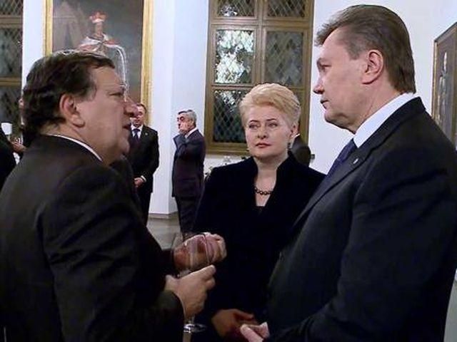 Ті, хто займався підготовкою Угоди про асоціацію, будуть відсторонені, — Янукович