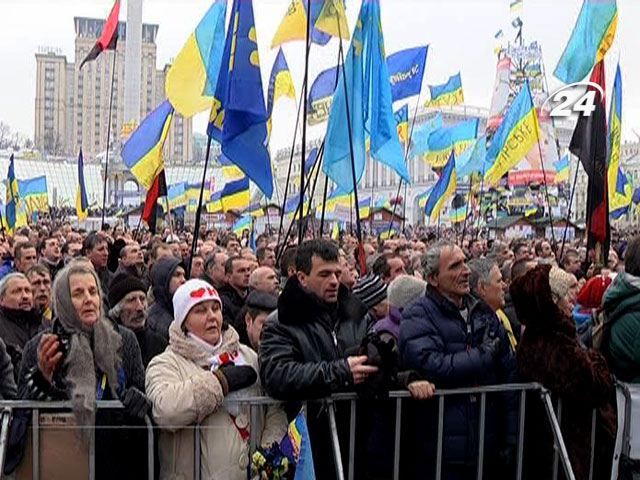 На выходных в Киеве соберут Майдан и антимайдан