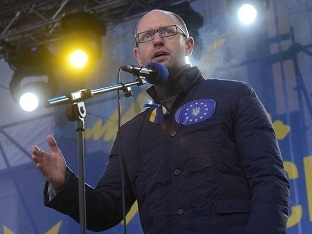 Від нас залежить, чи підпише Янукович вступ до Митного союзу, – Яценюк Від нас залежить, чи підпише Янукович вступ до Митного союзу, – Яценюк