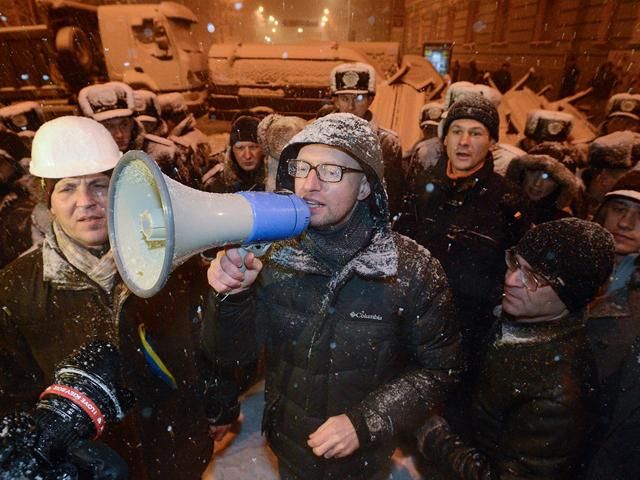 В деле разгона Евромайдана будут "всплывать" десятки имен чиновников, - Яценюк