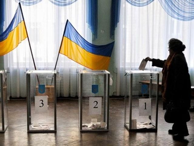 КВУ зафіксував порушення на трьох округах – погрози і підозрілі люди КВУ зафіксував порушення на трьох округах – погрози і підозрілі люди