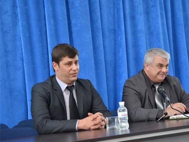 На 94-м округе лидирует регионал Бадаев, - экзит-пол На 94-м округе лидирует регионал Бадаев, - экзит-пол