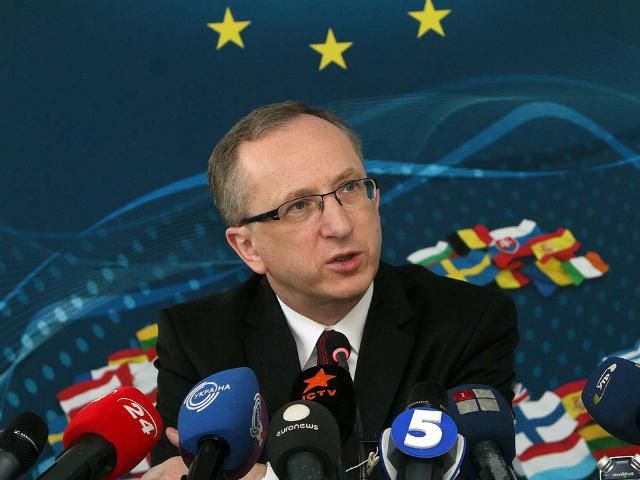 У ЄС стурбовані переговорами Януковича та Путіна щодо ціни на газ У ЄС стурбовані переговорами Януковича та Путіна щодо ціни на газ