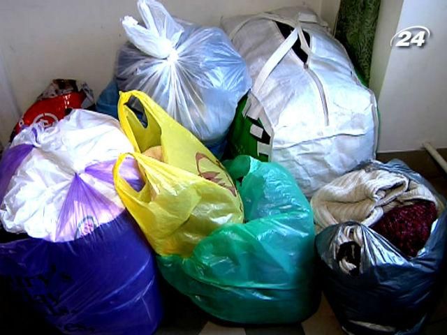 В городах активно продолжается сбор вещей для столичного Евромайдана В городах активно продолжается сбор вещей для столичного Евромайдана