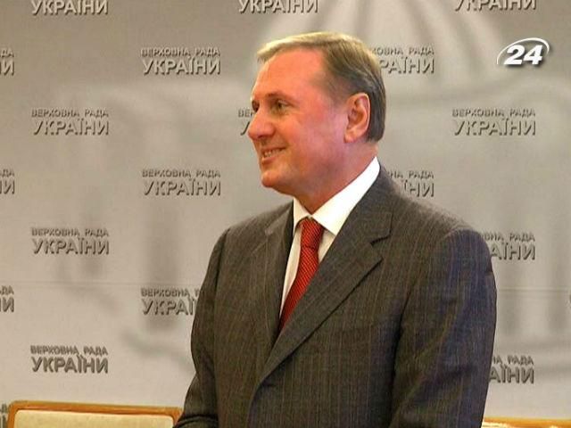 Президент їде до Москви за економічними вигодами, - Єфремов Президент їде до Москви за економічними вигодами, - Єфремов