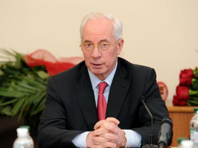 На день рождения Азарову хотят подарить картину и отставку На день рождения Азарову хотят подарить картину и отставку