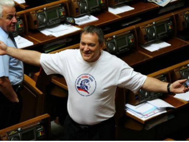 Колесниченко высаживают таксисты, когда узнают, - СМИ Колесниченко высаживают таксисты, когда узнают, - СМИ