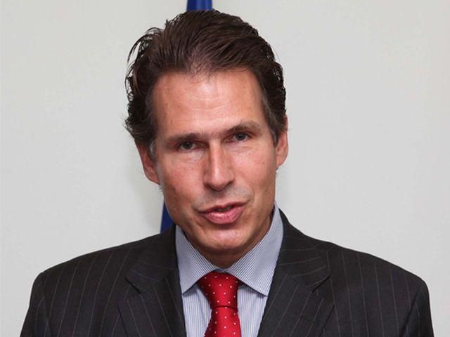 Українці не можуть стояти на Майдані усю зиму, — євродипломат Українці не можуть стояти на Майдані усю зиму, — євродипломат