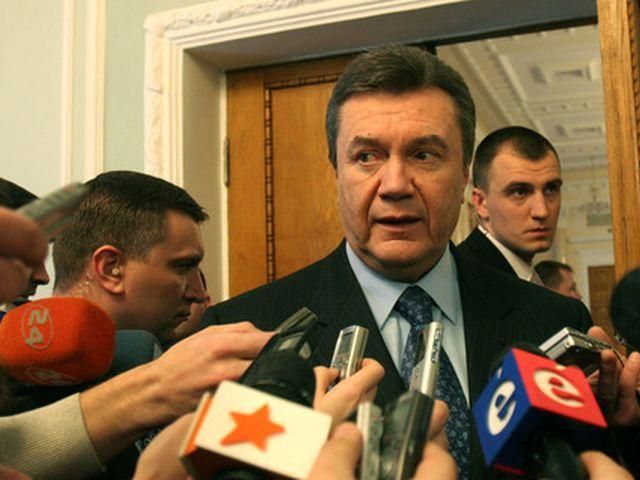 Янукович завтра у прямому ефірі поспілкується із журналістами, — ЗМІ