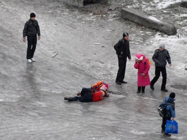 Завтра на территории Украины штормовое предупреждение Завтра на территории Украины штормовое предупреждение