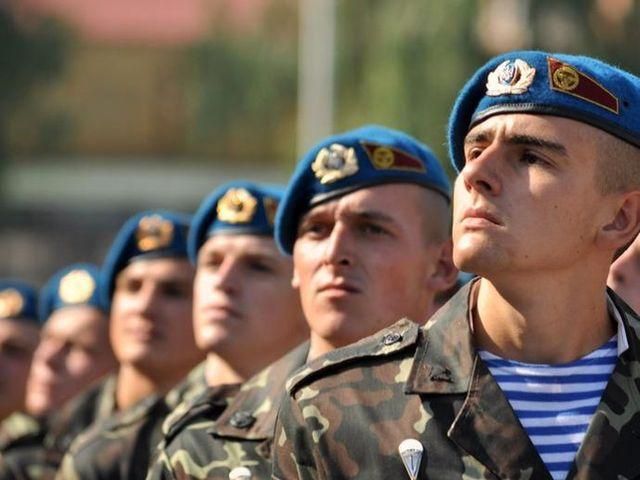 Збройні Сили не беруть участі у політичних акціях у Києві, — Міноборони