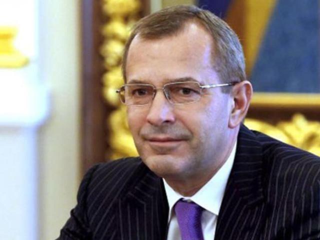 Клюев не только себя оправдывает, но и своего заместителя Сивковича Клюев не только себя оправдывает, но и своего заместителя Сивковича