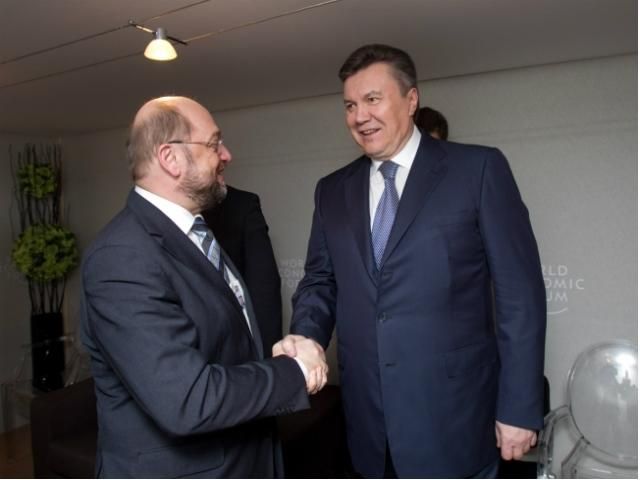 Янукович побажав Шульцу успіхів у відповідальній діяльності