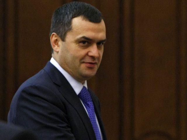 Рада не проголосувала за запит Януковичу звільнити Захарченка