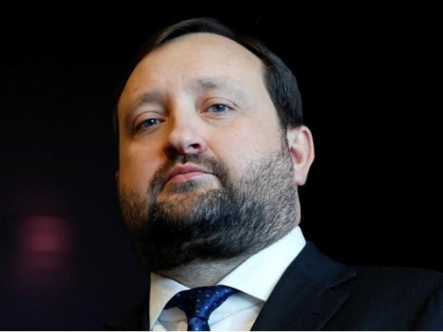 Россия предоставила Украине кредит в 15 миллиардов долларов на 2 года Россия предоставила Украине кредит в 15 миллиардов долларов на 2 года