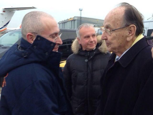 Ходорковский готовится "отдавать долги" Ходорковский готовится "отдавать долги"